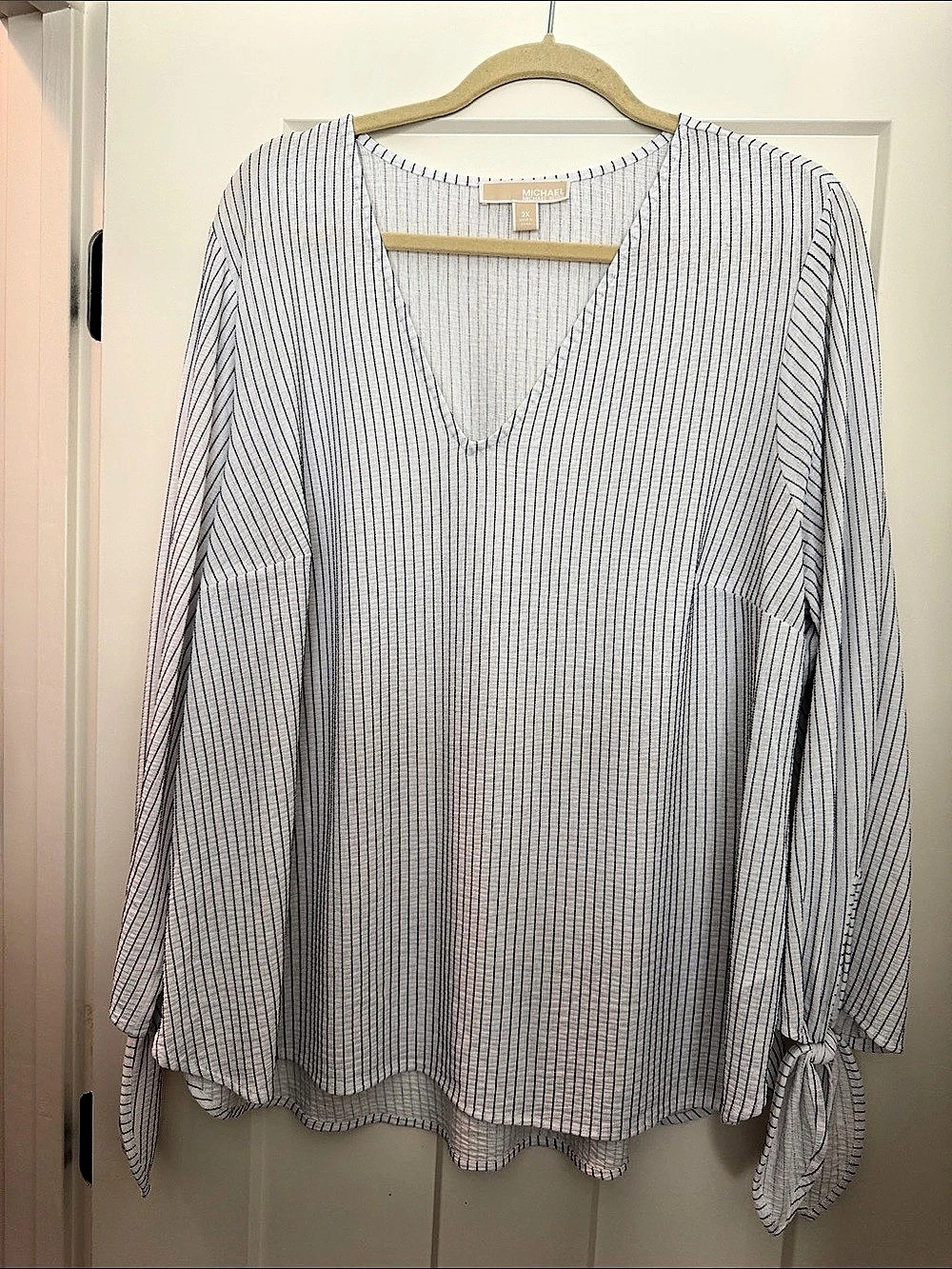 Michael Kors Striped Blouse in White & Blue Size 2X Like New